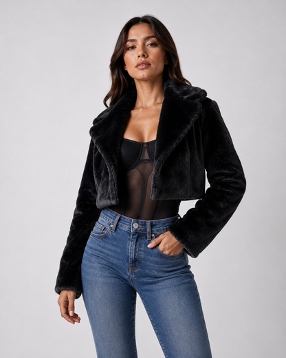 Jaqueta Teddy Cropped