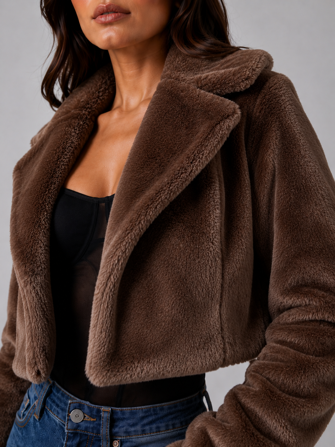 Jaqueta Teddy Cropped